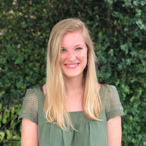 Meet your Posher, Kelsey - Picture 1 of 1